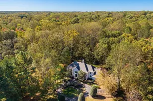 2404 Oakmont Ct, Oakton, VA 22124 - Photo 2