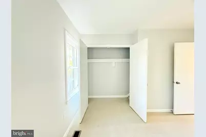 8219 Doctor Craik Ct, Alexandria, VA 22306 - Photo 16