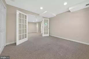 5929 Merritt Pl, Falls Church, VA 22041 - Photo 18