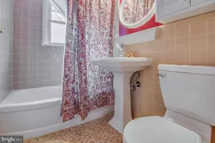 5929 Merritt Pl, Falls Church, VA 22041 - Photo 12