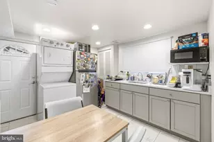 7810 Kalorama Rd, Annandale, VA 22003 - Photo 30