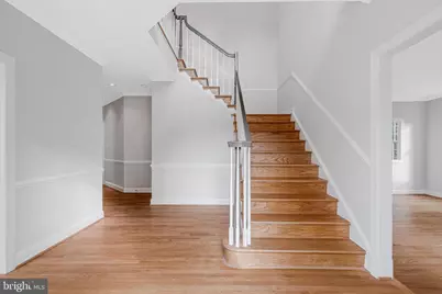 1200 Chadsworth Court, McLean, VA 22102 - Photo 2