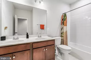 12307 W Oaks Dr, Fairfax, VA 22030 - Photo 38