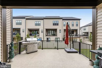 12307 W Oaks Drive, Fairfax, VA 22030 - Photo 10