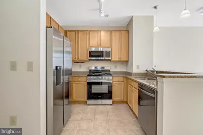 2665 Prosperity Avenue #345, Fairfax, VA 22031 - Photo 4