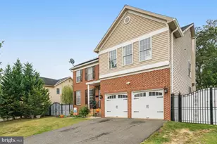 3444 Washington Dr, Falls Church, VA 22041 - Photo 2