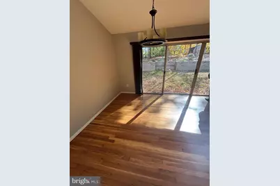 7826 Glenister Drive, Springfield, VA 22152 - Photo 6