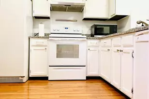 14816 Lynhodge Ct, Centreville, VA 20120 - Photo 6