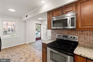 8519 Westover Ct, Springfield, VA 22152 - Photo 36