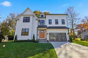 612 Gibson Cir SW, Vienna, VA 22180 - Photo 2