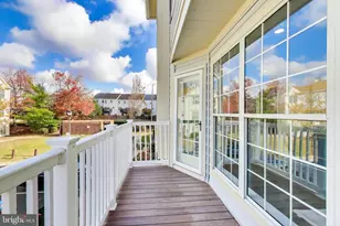 8205 Crossbrook Ct, Lorton, VA 22079 - Photo 18