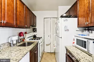 7370 Lee Hwy, Falls Church, VA 22046 - Photo 8