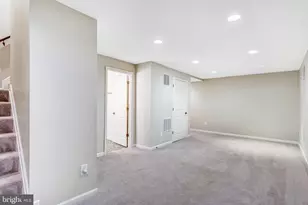 15277 Surrey House Way, Centreville, VA 20120 - Photo 38