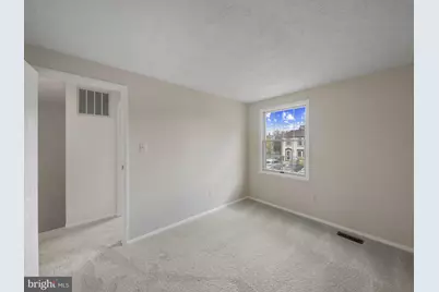8027 Tyson Oaks Circle, Vienna, VA 22182 - Photo 14