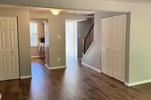 8584 Koluder Ct, Lorton, VA 22079 - Photo 2
