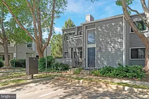 1964 Villaridge Dr, Reston, VA 20191 - Photo 1