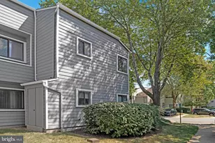 1964 Villaridge Dr, Reston, VA 20191 - Photo 4