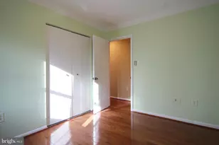 8072 Sleepy View Ln, Springfield, VA 22153 - Photo 20