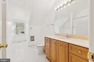 2724 Berryland Dr, Oakton, VA 22124 - Photo 18