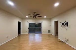 11326 Westbrook Mill Ln, Fairfax, VA 22030 - Photo 4