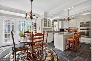 6039 Edgewood Terrace, Alexandria, VA 22307 - Photo 8