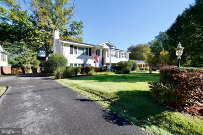 7052 Wardell St, Annandale, VA 22003 - Photo 2