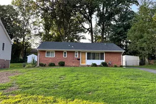 7406 Kelvin Pl, Springfield, VA 22151 - Photo 2