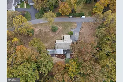 11000 Oakton Woods Way, Oakton, VA 22124 - Photo 10