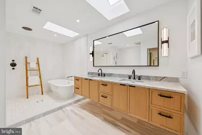 11000 Oakton Woods Way, Oakton, VA 22124 - Photo 52