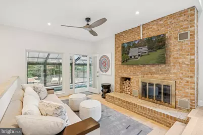 11000 Oakton Woods Way, Oakton, VA 22124 - Photo 20