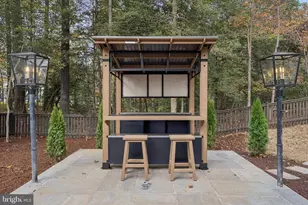 11000 Oakton Woods Way, Oakton, VA 22124 - Photo 78