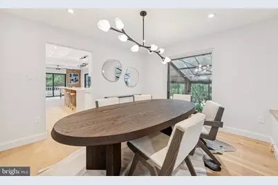 11000 Oakton Woods Way, Oakton, VA 22124 - Photo 22