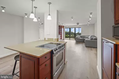 8340 Greensboro Drive #302, McLean, VA 22102 - Photo 8