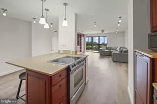 8340 Greensboro Dr, McLean, VA 22102 - Photo 8