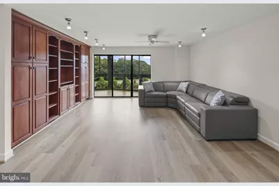 8340 Greensboro Drive #302, McLean, VA 22102 - Photo 14