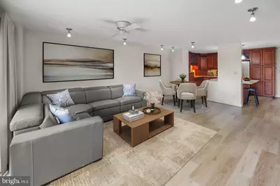 8340 Greensboro Drive #302, McLean, VA 22102 - Photo 10