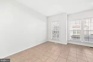 5096 Village Fountain Pl, Centreville, VA 20120 - Photo 20