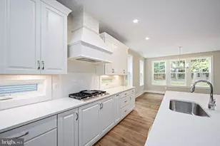 8761 Southern Oaks Pl, Lorton, VA 22079 - Photo 30