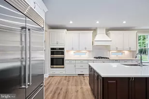 8761 Southern Oaks Pl, Lorton, VA 22079 - Photo 22