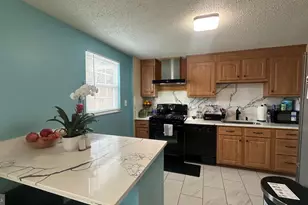 8111 Brown Ct, Alexandria, VA 22306 - Photo 12