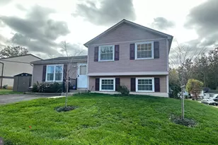 8111 Brown Ct, Alexandria, VA 22306 - Photo 4