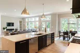 7205 Bayside Ct, McLean, VA 22101 - Photo 12
