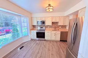 12010 Glen Alden Rd, Fairfax, VA 22030 - Photo 2