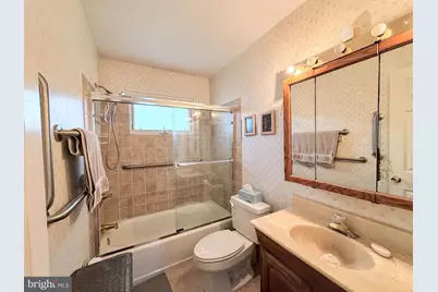 9921 Woodrow Street, Vienna, VA 22181 - Photo 16