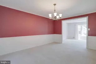 9369 Tovito Dr, Fairfax, VA 22031 - Photo 10