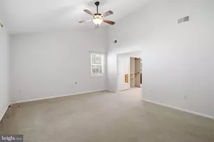 9369 Tovito Dr, Fairfax, VA 22031 - Photo 16