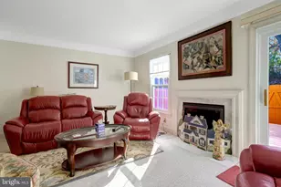 9678 Dutchman Dr, Lorton, VA 22079 - Photo 10