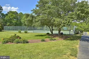 5706 Lofthill Ct, Alexandria, VA 22303 - Photo 6