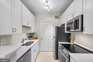 1570 Spring Gate Dr., McLean, VA 22102 - Photo 10