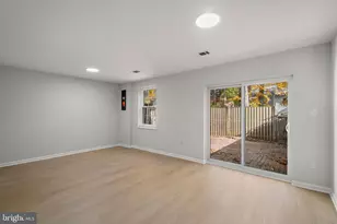 9521 Cherry Oak Ct, Burke, VA 22015 - Photo 28